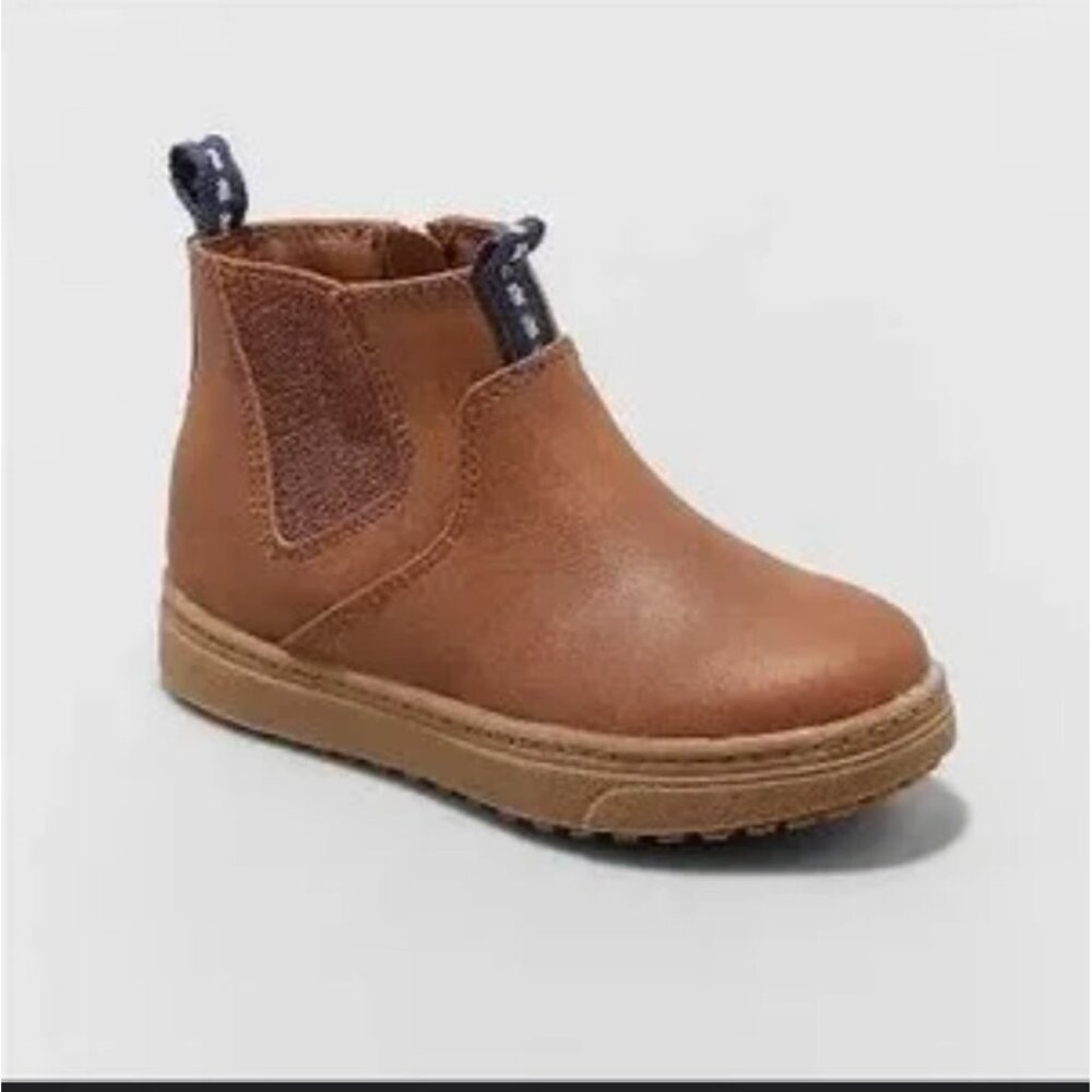 Cat and Jack Toddler Lucas Chelsea Boots size 5T NWT